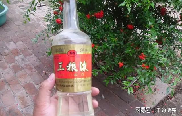 陕西2大“倒霉酒”好喝不贵米乐m6官网却因包装米乐m6官网登录入口太丑遭嫌弃有谁都喝过？(图4)